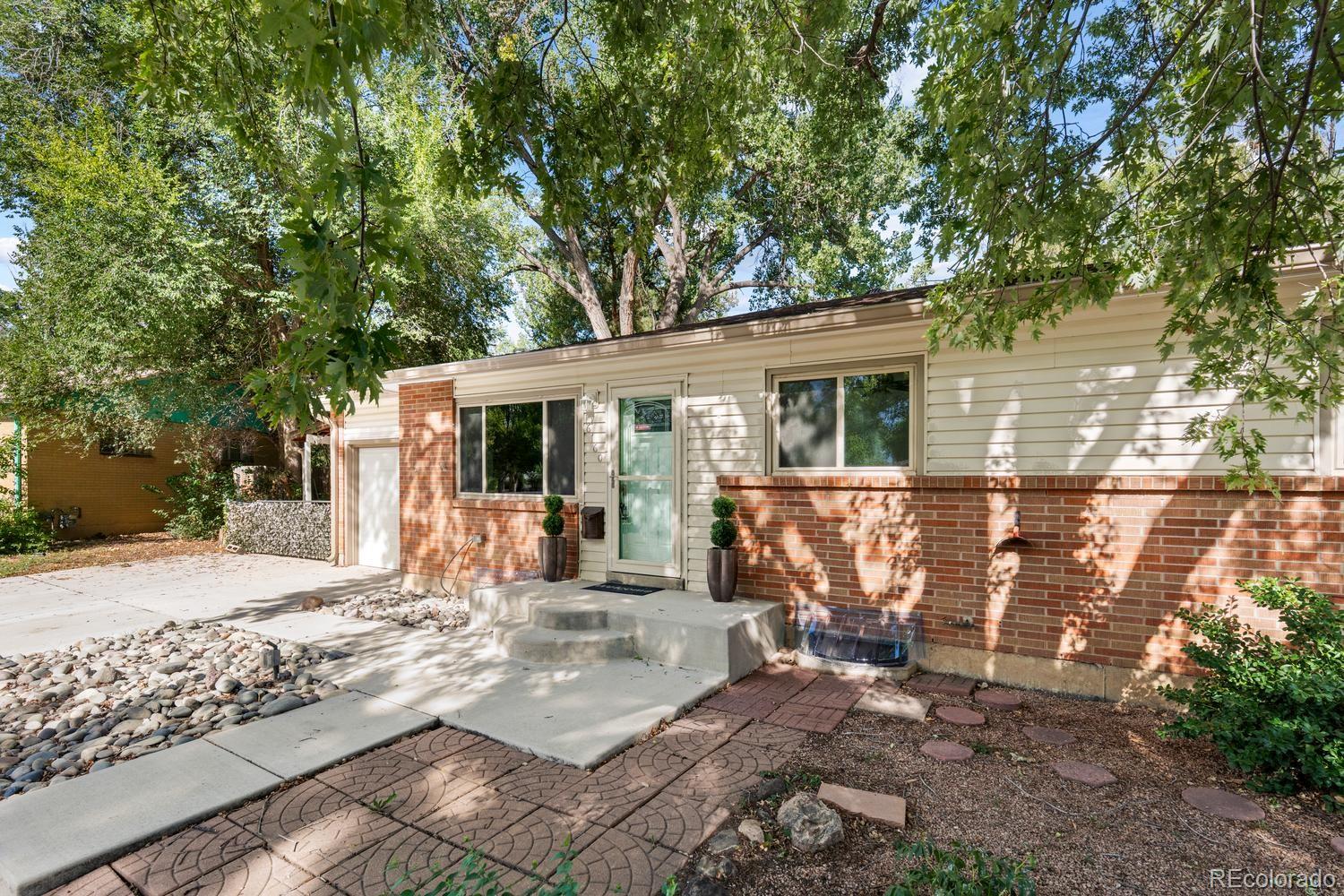 6160 Brooks Dr, Arvada, CO 80004