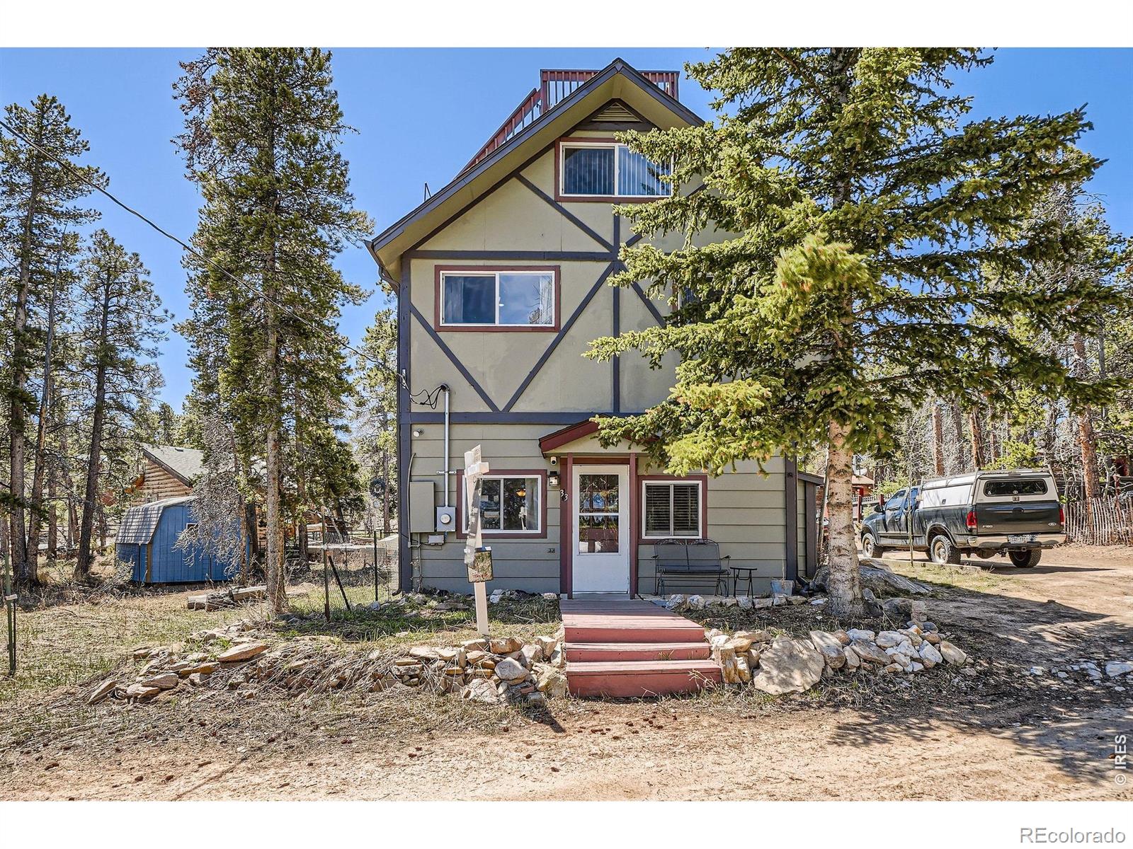 33 L Rd, Golden, CO 80403