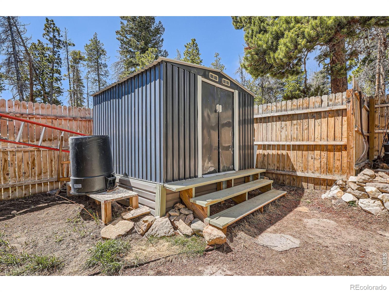 33 L Rd, Golden, CO 80403