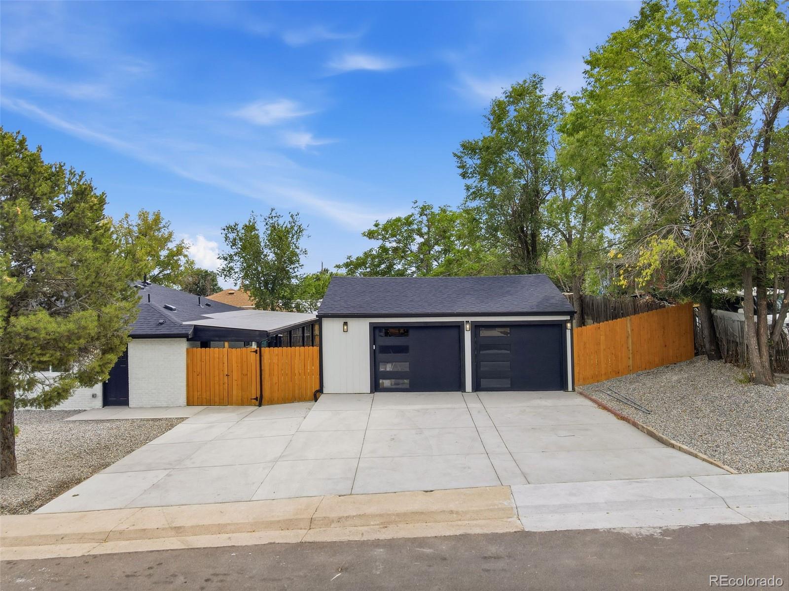 9441 Lilly Ct, Thornton, CO 80229