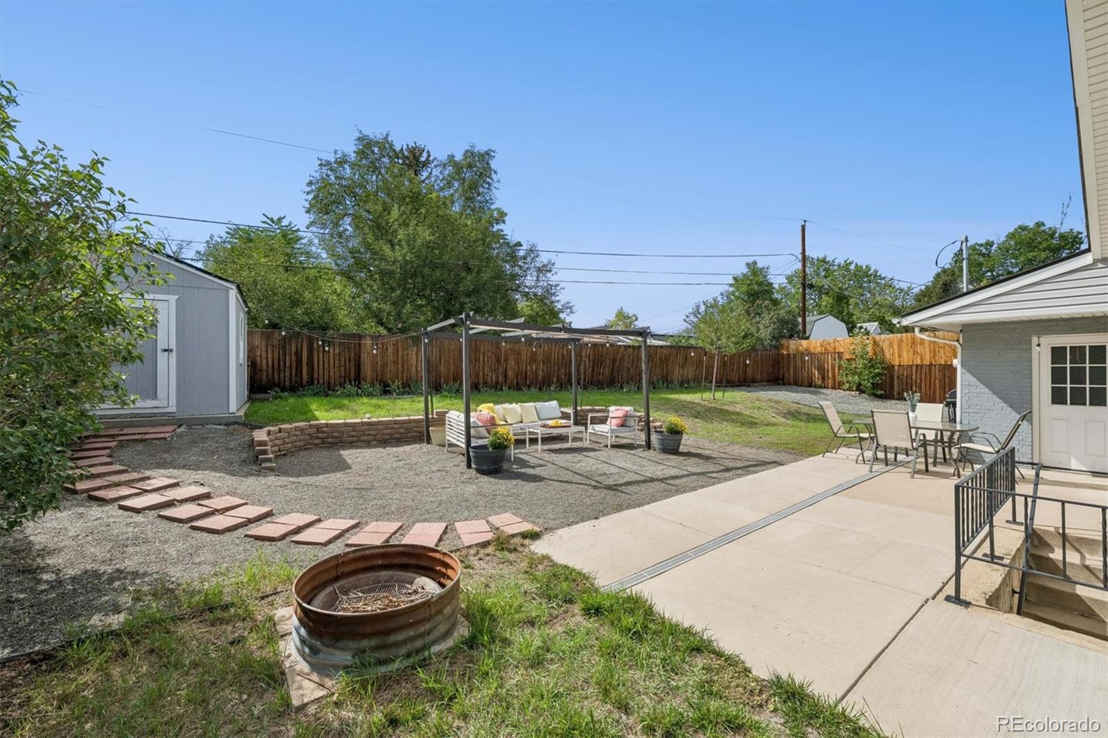 9264 W Virginia Dr, Lakewood, CO 80226
