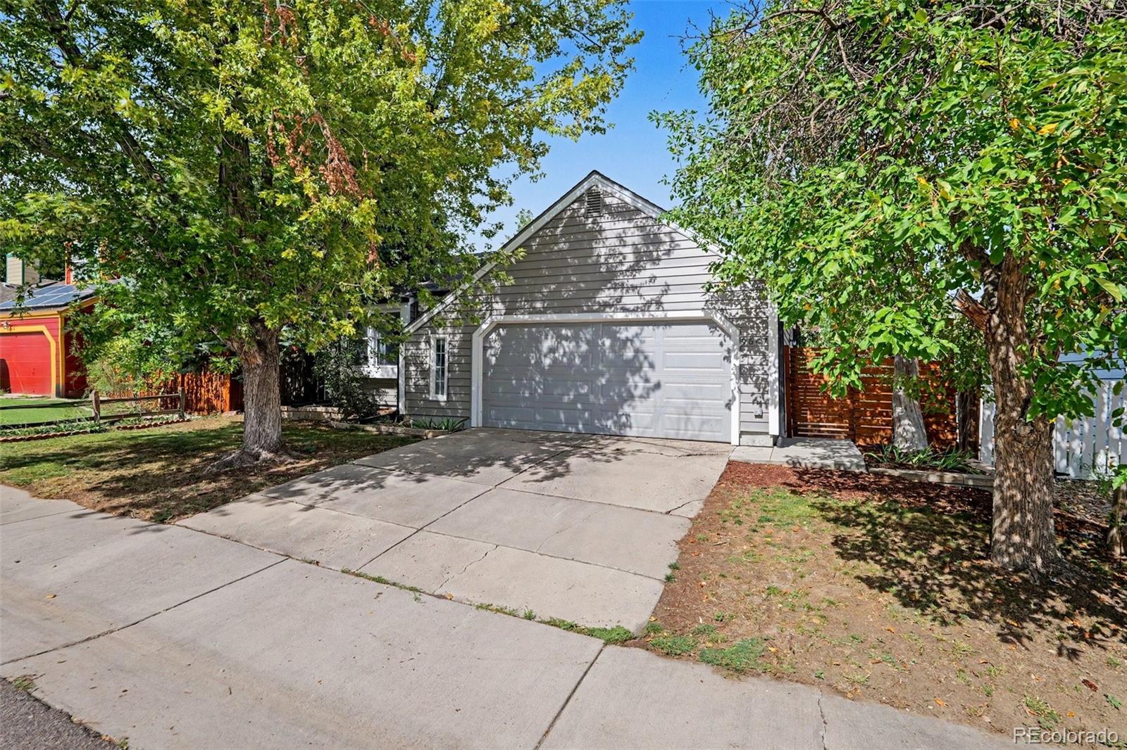 9647 W Elmhurst Pl, Littleton, CO 80128