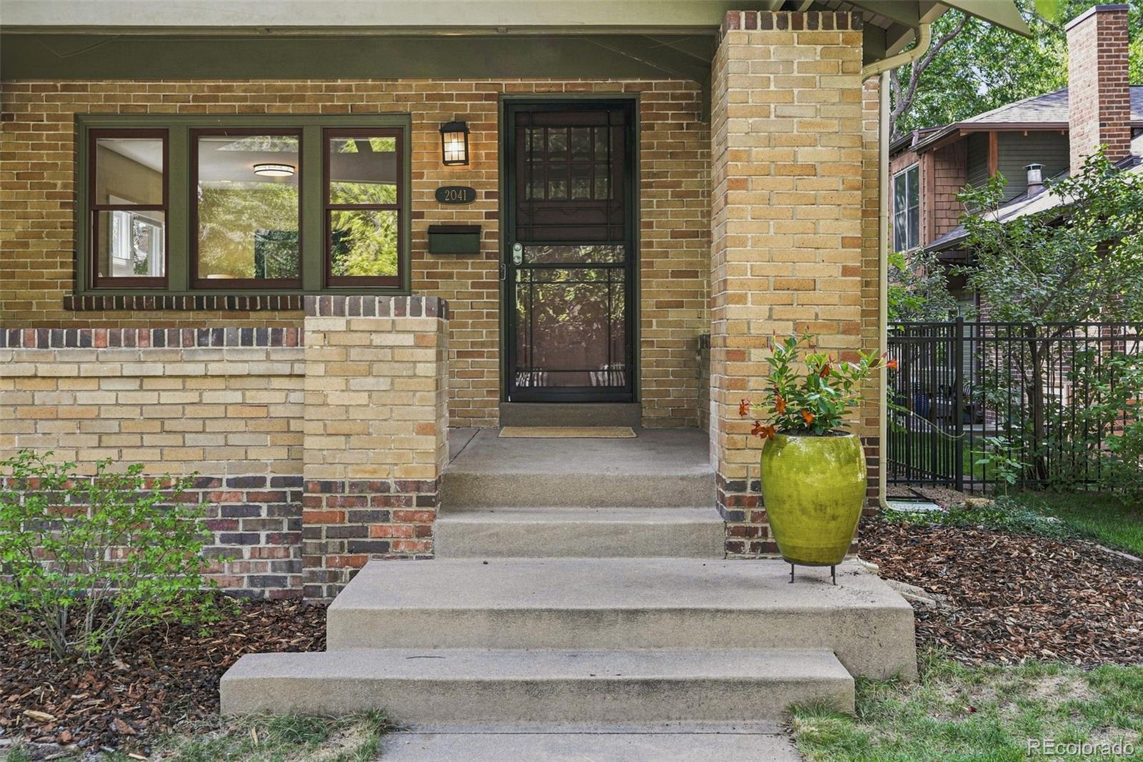 2041 Grape St, Denver, CO 80207