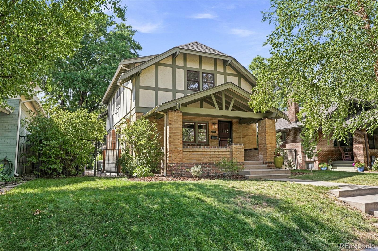 2041 Grape St, Denver, CO 80207
