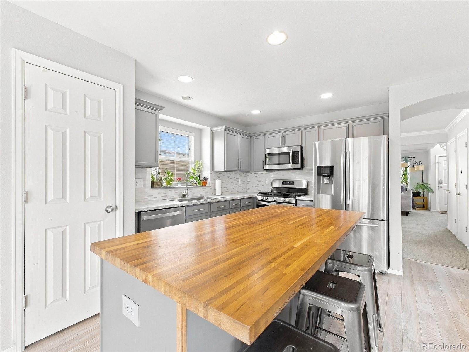 9548 E 112th Dr, Henderson, CO 80640