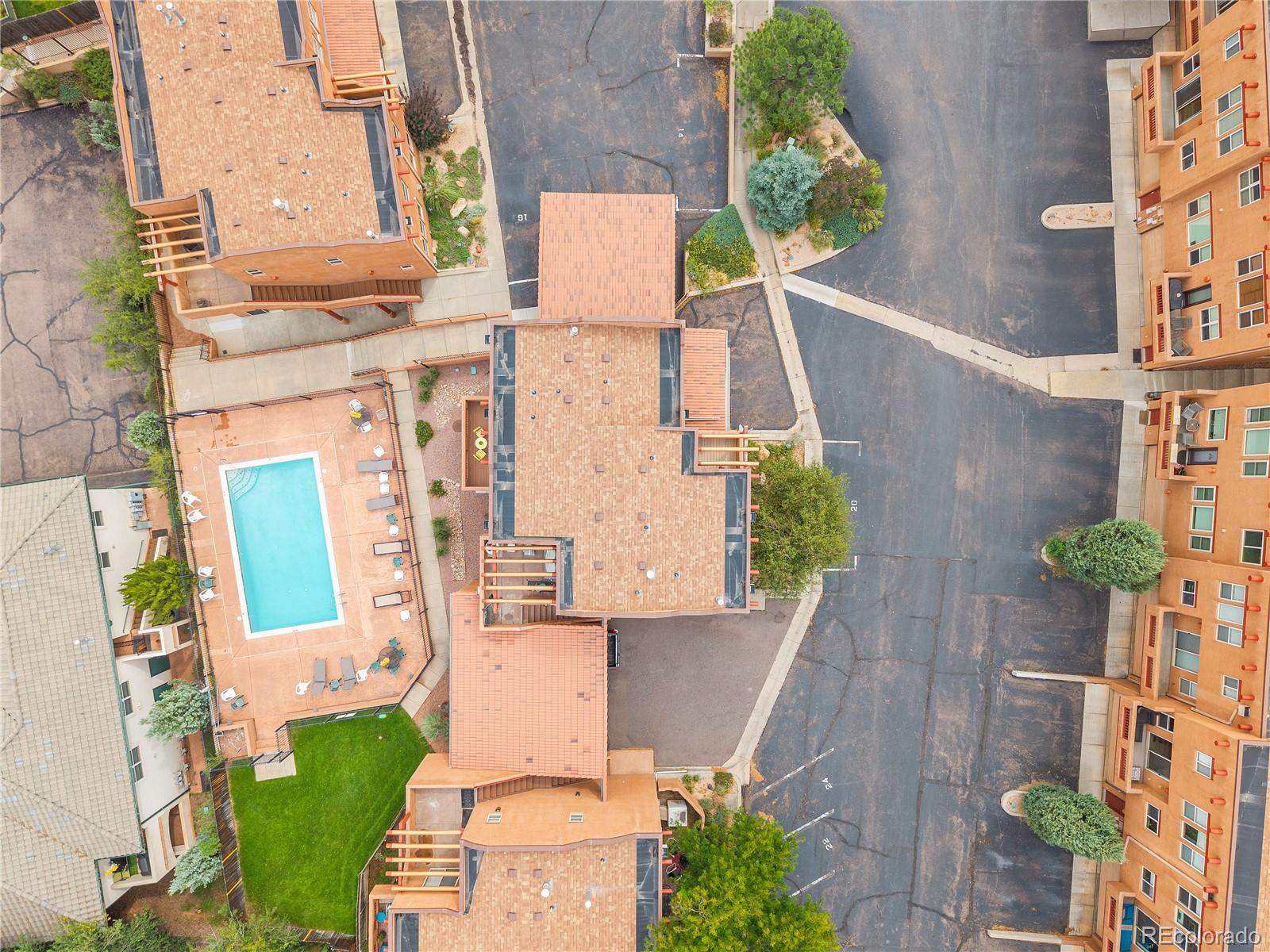 18 Taos Pl, Manitou Springs, CO 80829