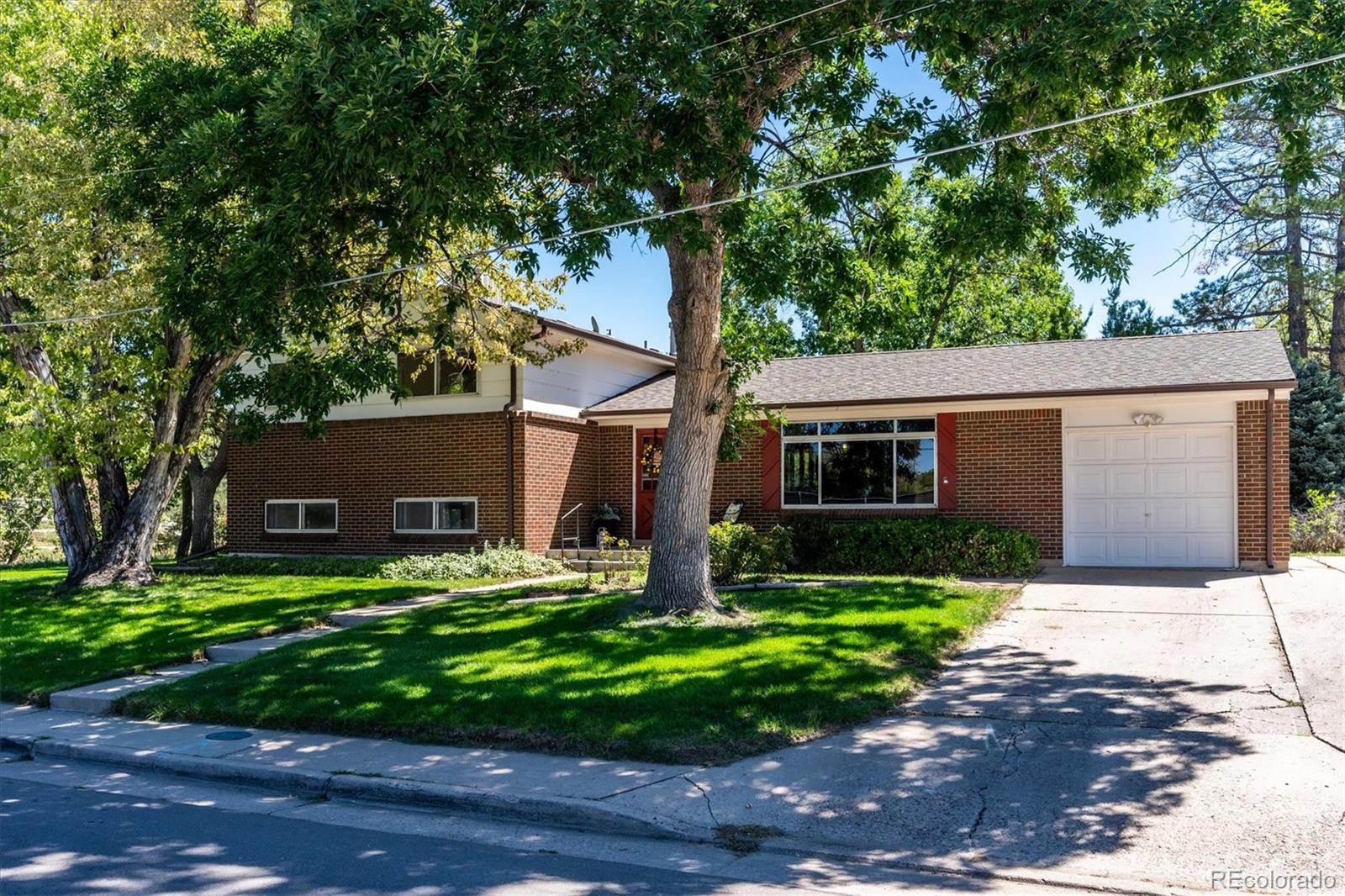 7050 S Uinta St, Centennial, CO 80112