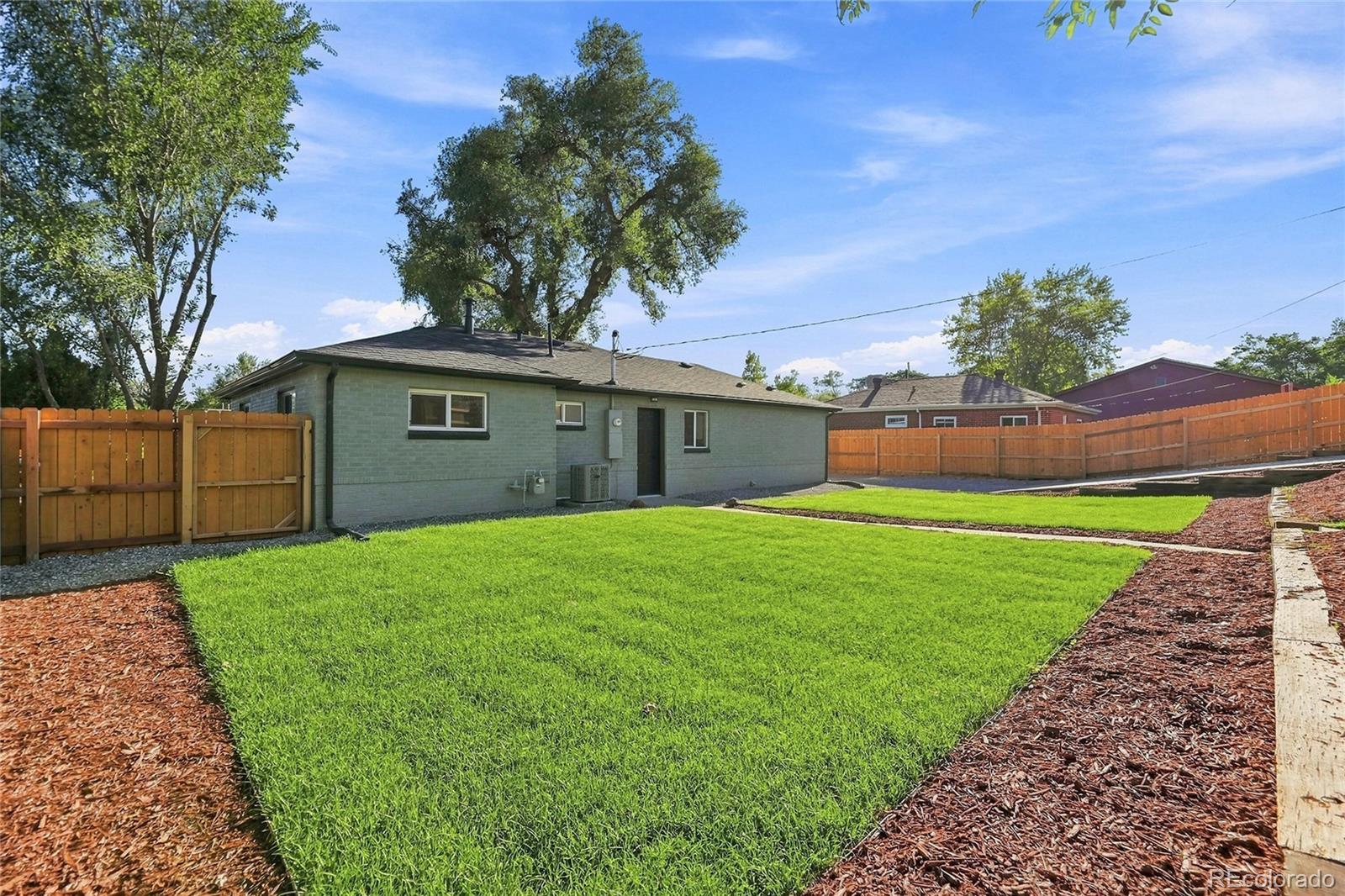 1241 E 90th Ave, Thornton, CO 80229