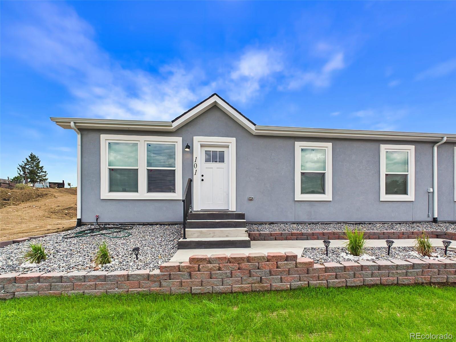 2511 Busch Ave, Colorado Springs, CO 80904