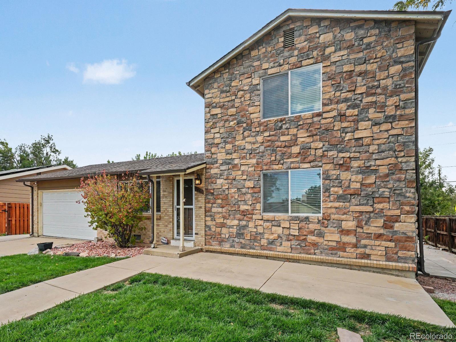 7461 Webster St, Arvada, CO 80003