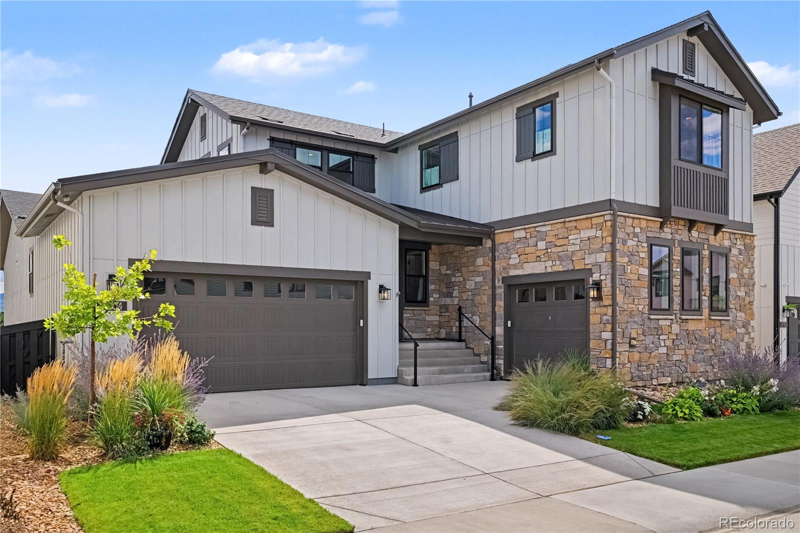 9204 Star Fall Cir, Littleton, CO 80125