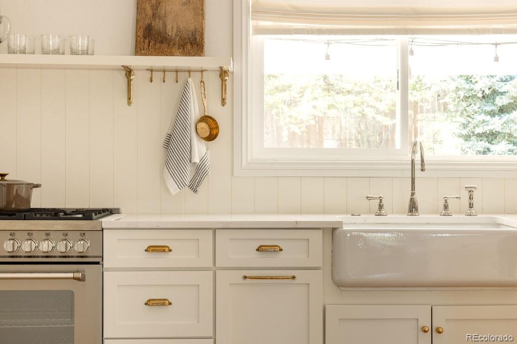 5490 W Rowland Ave, Littleton, CO 80128