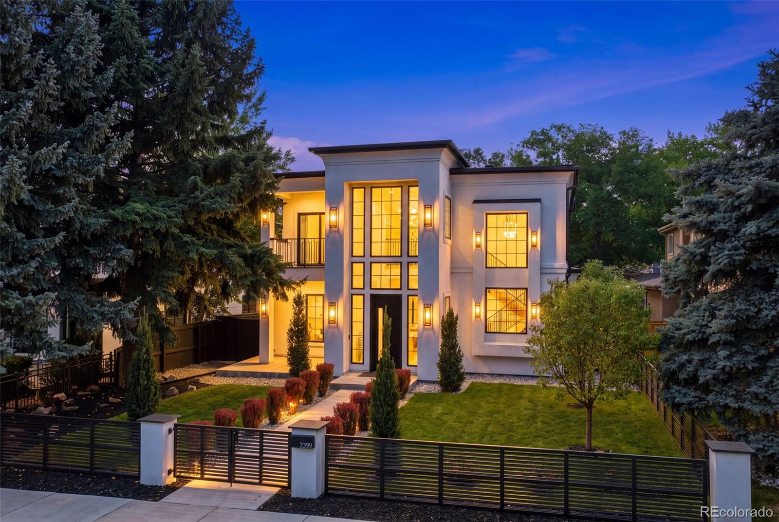 2339 S Saint Paul St, Denver, CO 80210