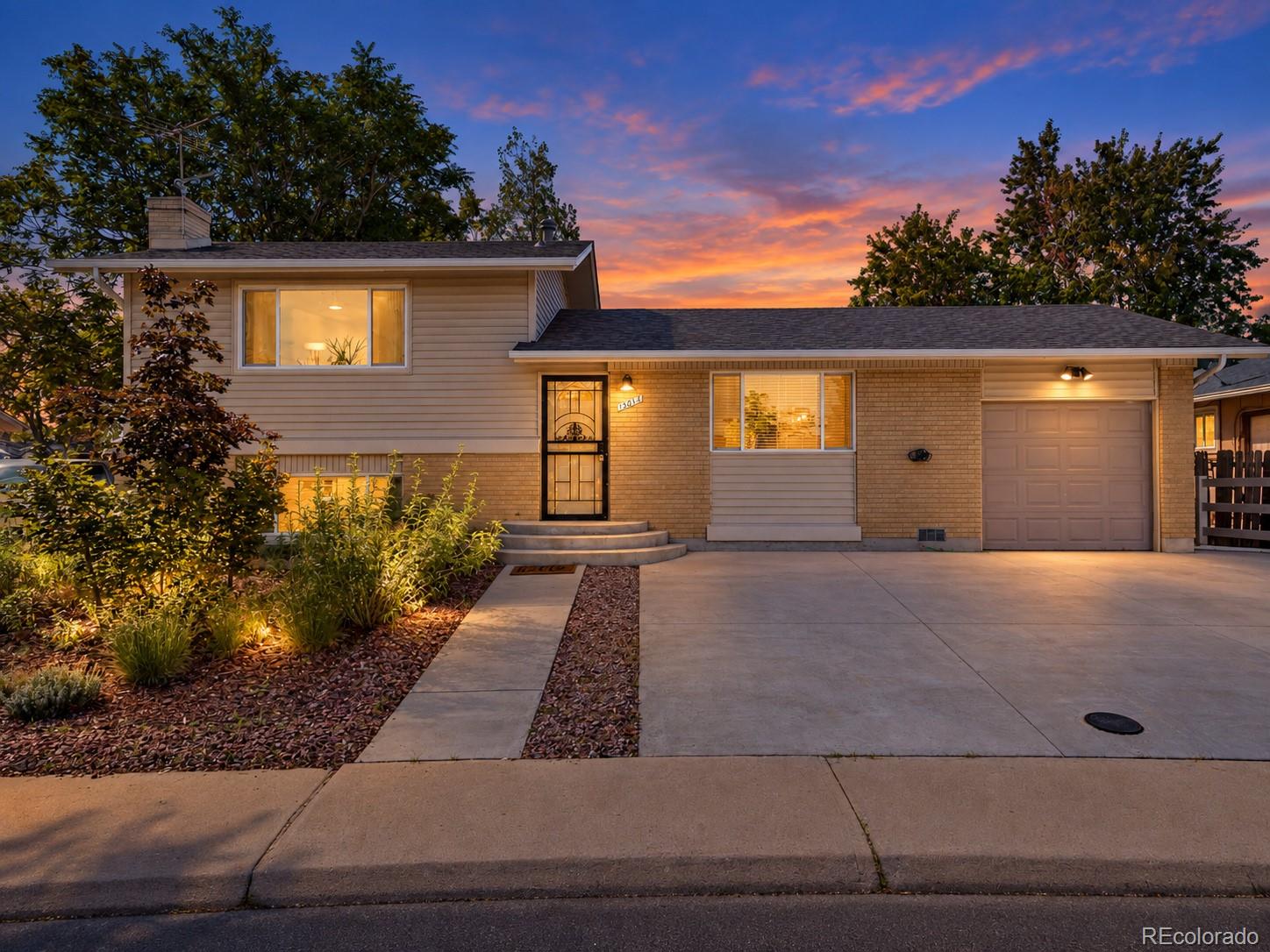 15014 E 54th Ave, Denver, CO 80239