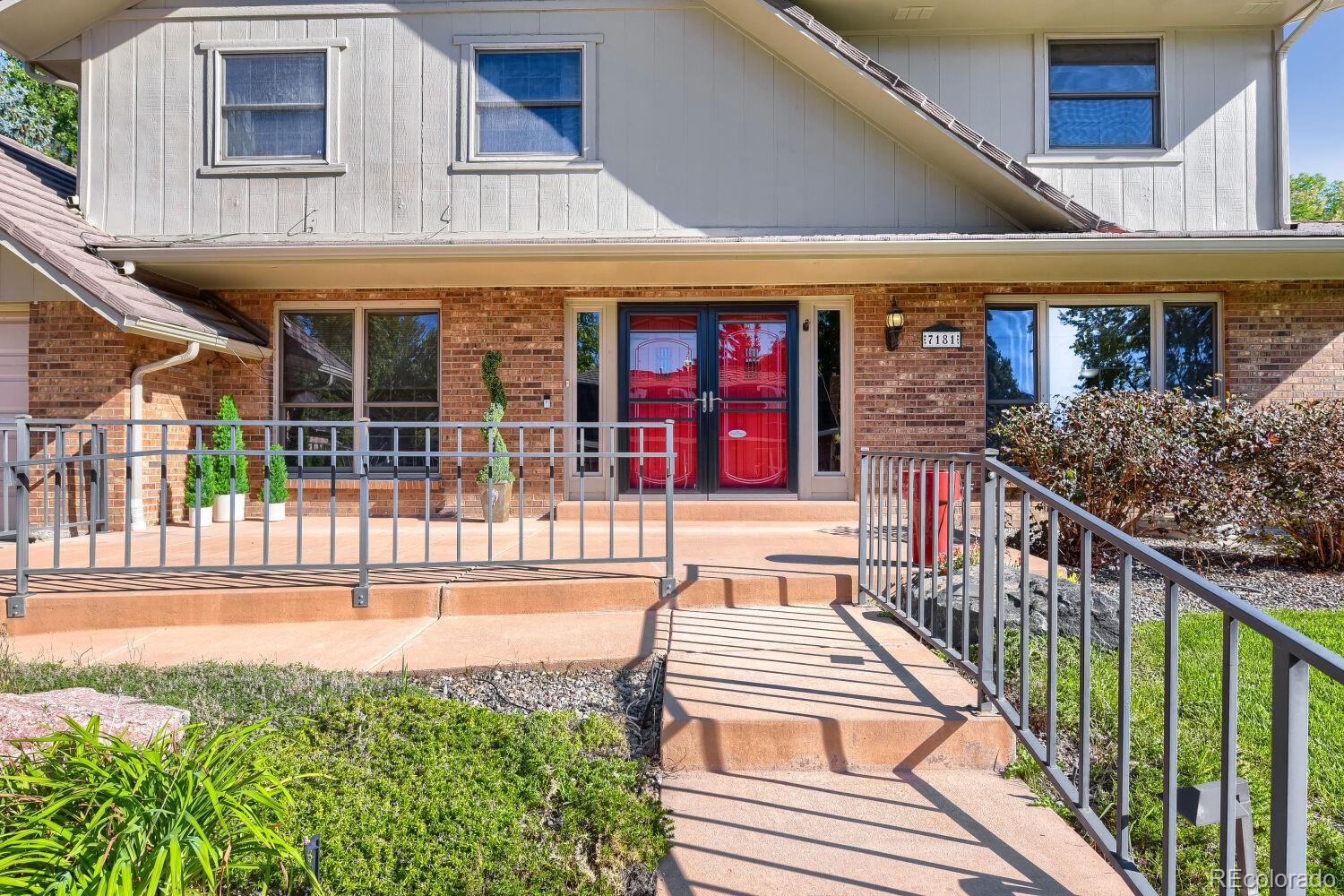 7181 W Morraine Dr, Littleton, CO 80128