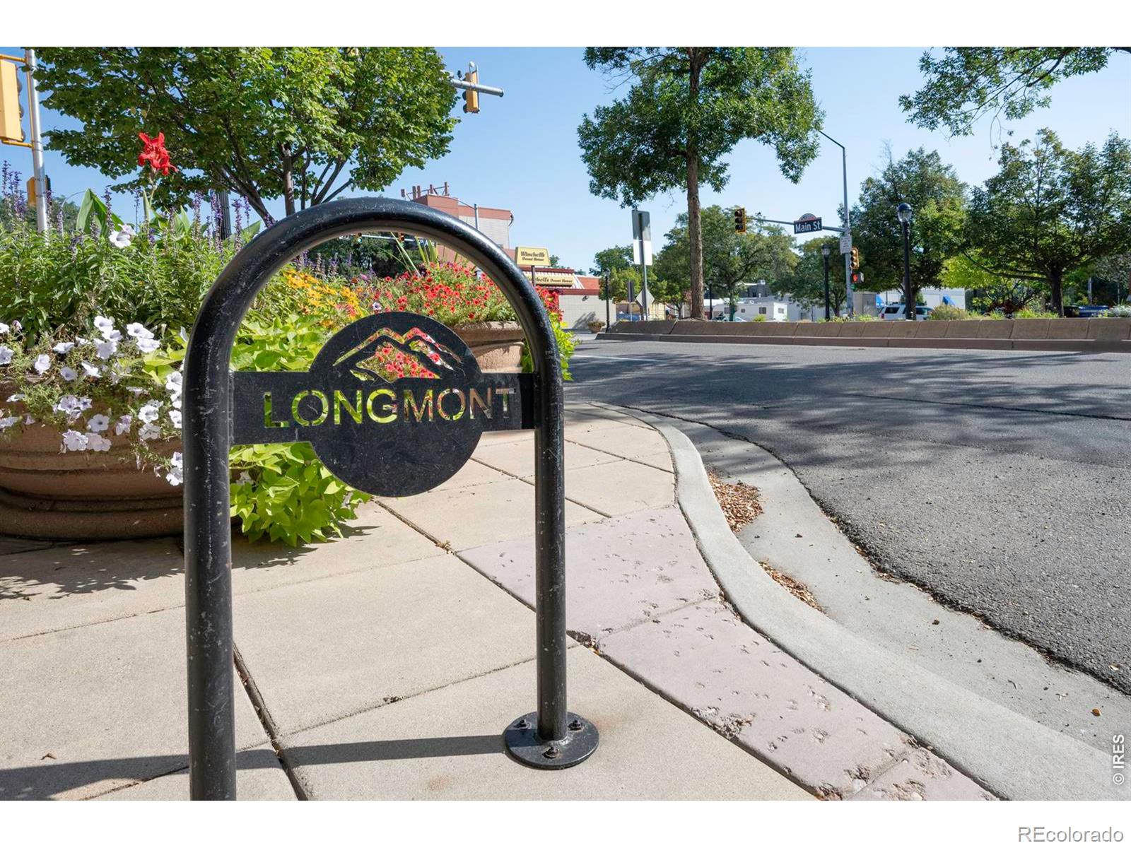 352 Collyer St, Longmont, CO 80501