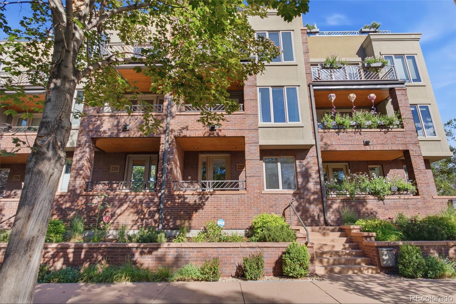 2202 N Emerson St, Denver, CO 80205