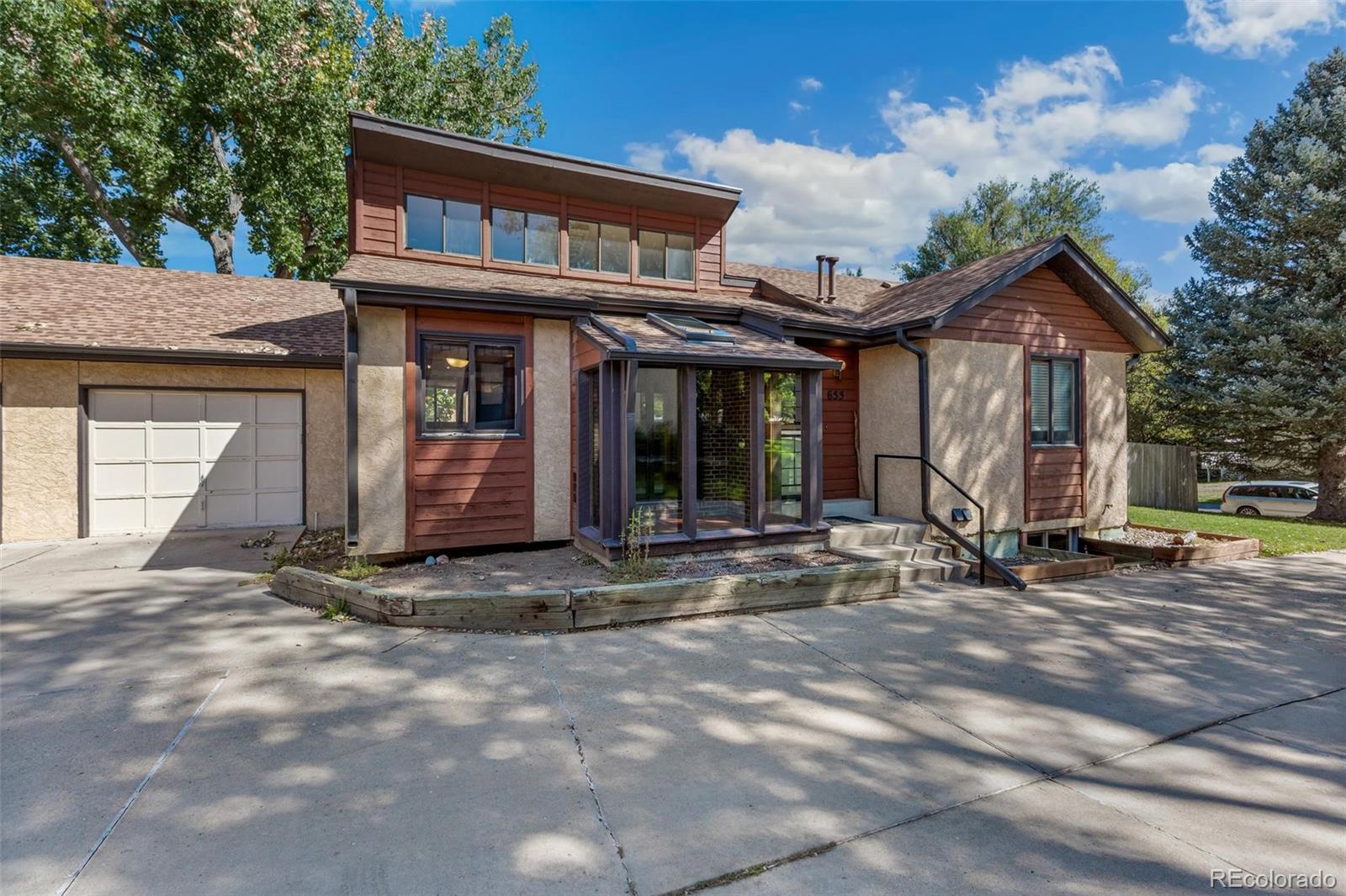 655 Brentwood St, Denver, CO 80214