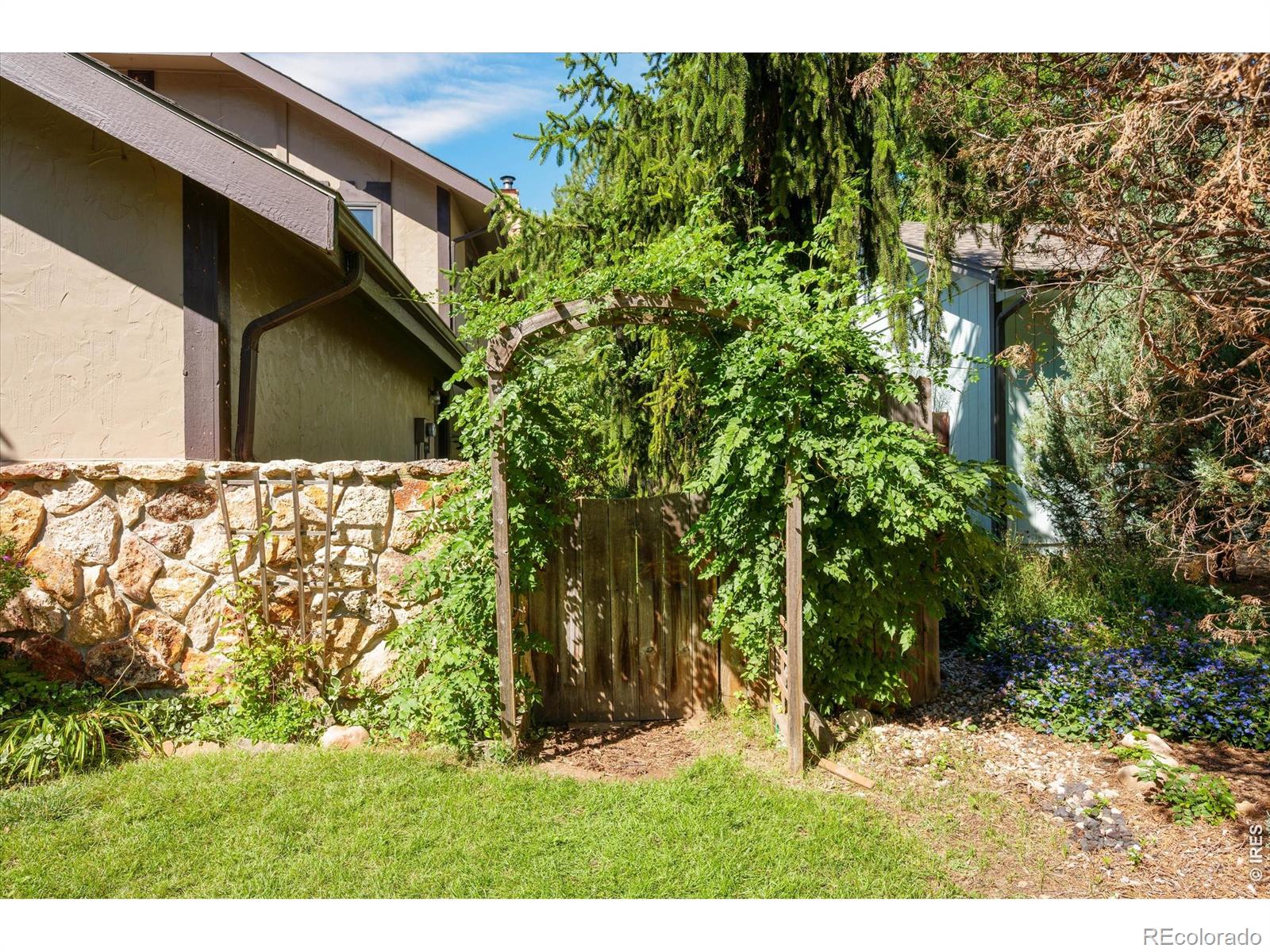 3231 Nelson Ln, Fort Collins, CO 80525