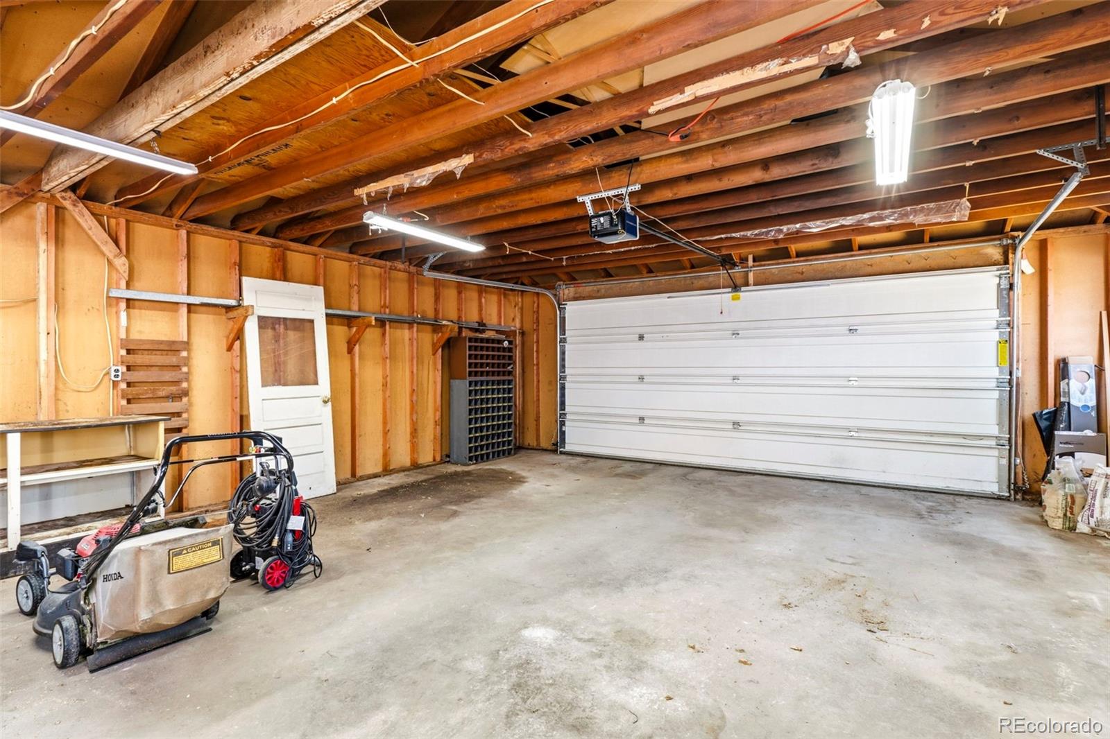 2309 Oakland St, Aurora, CO 80010