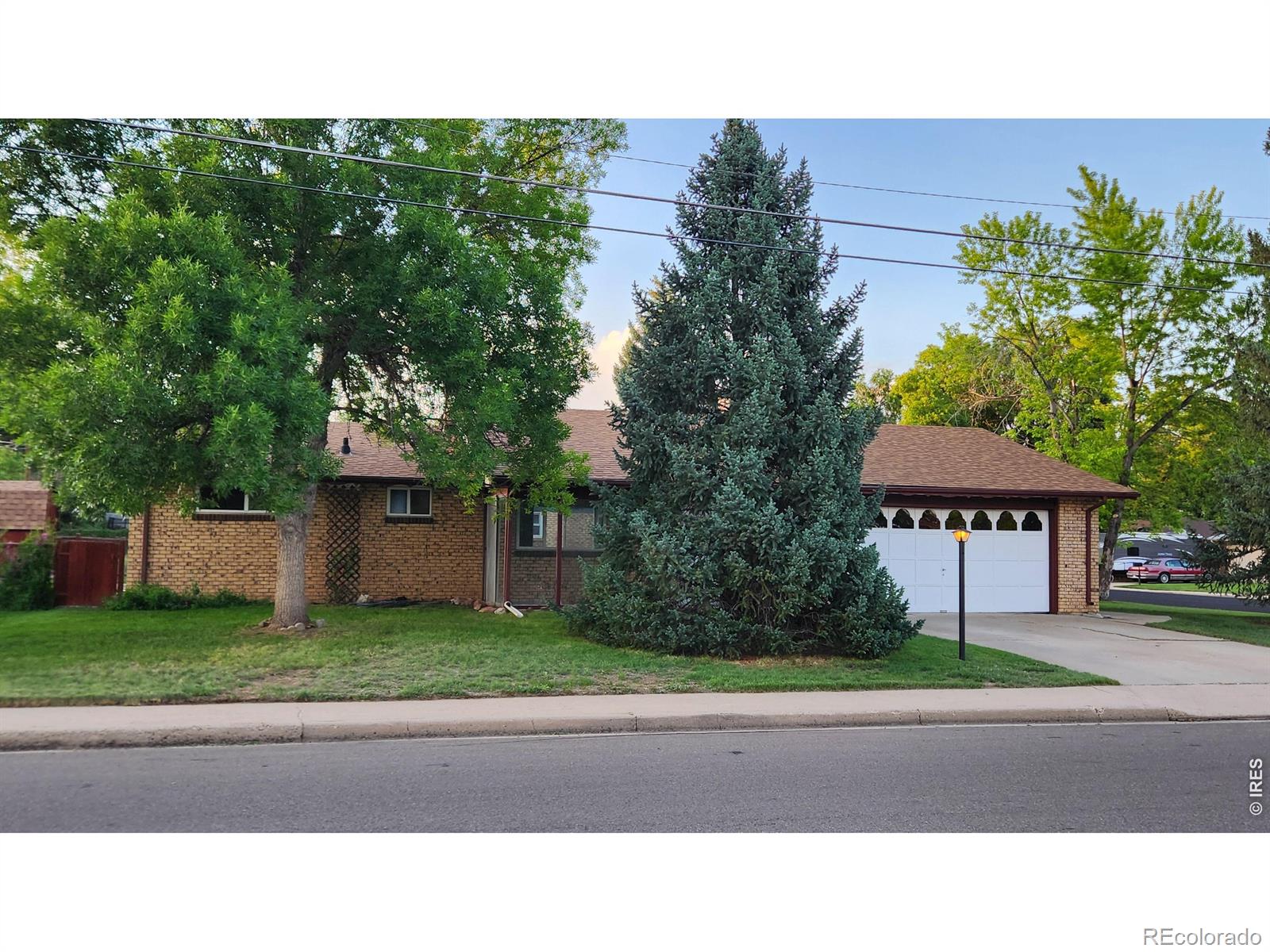 521 W 33rd St, Loveland, CO 80538