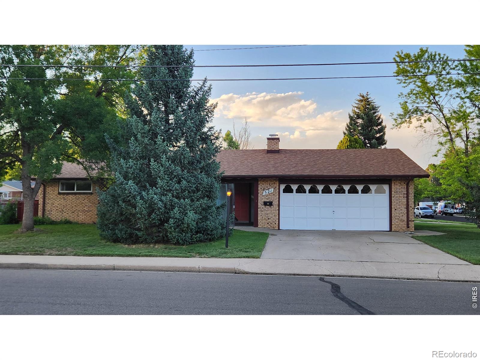521 W 33rd St, Loveland, CO 80538