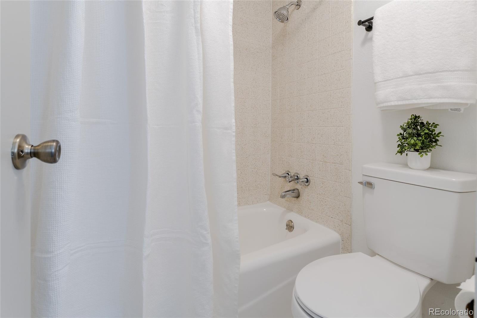 1365 Columbine St #401, Denver, CO 80206