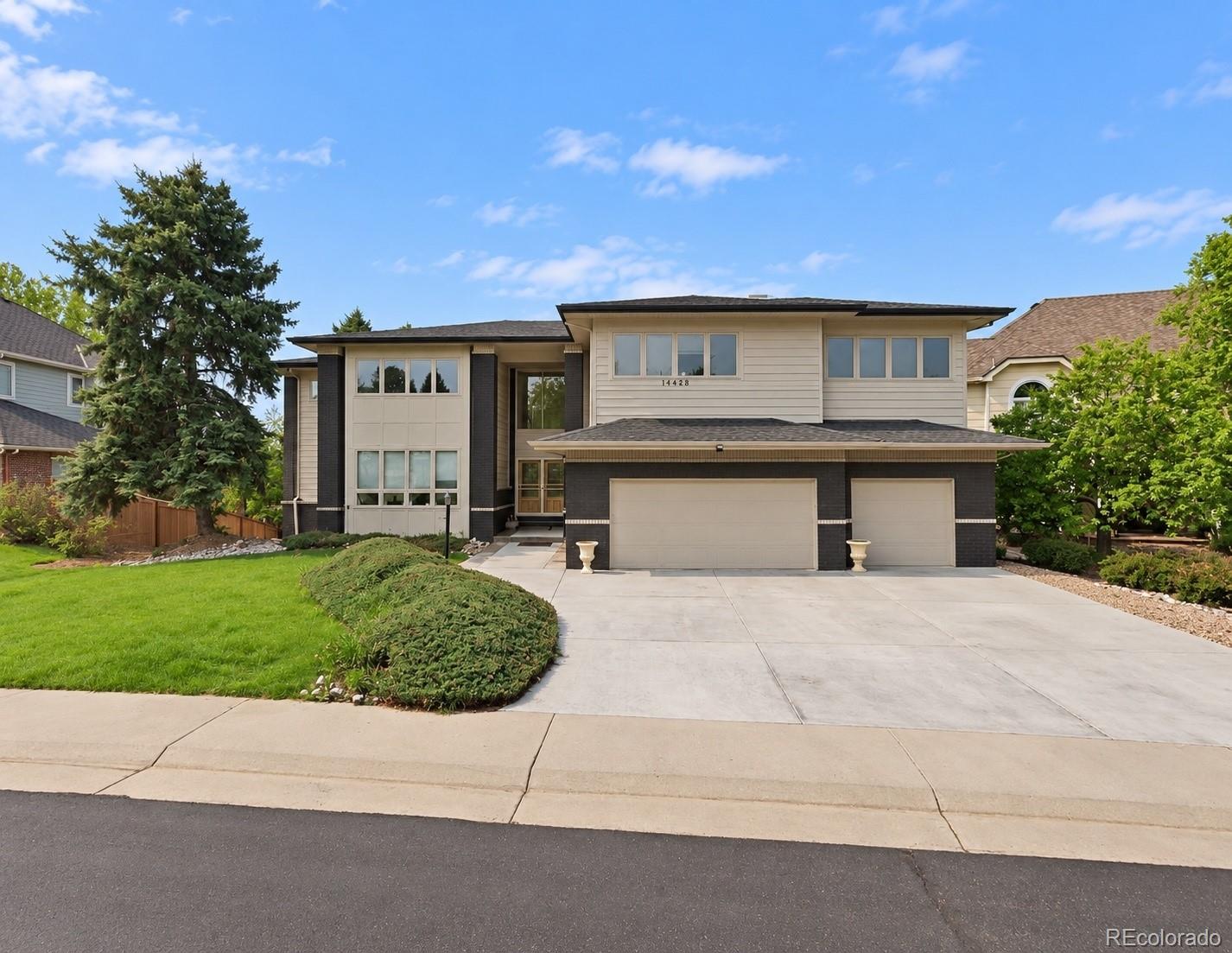 16462 E Berry Pl, Centennial, CO 80015