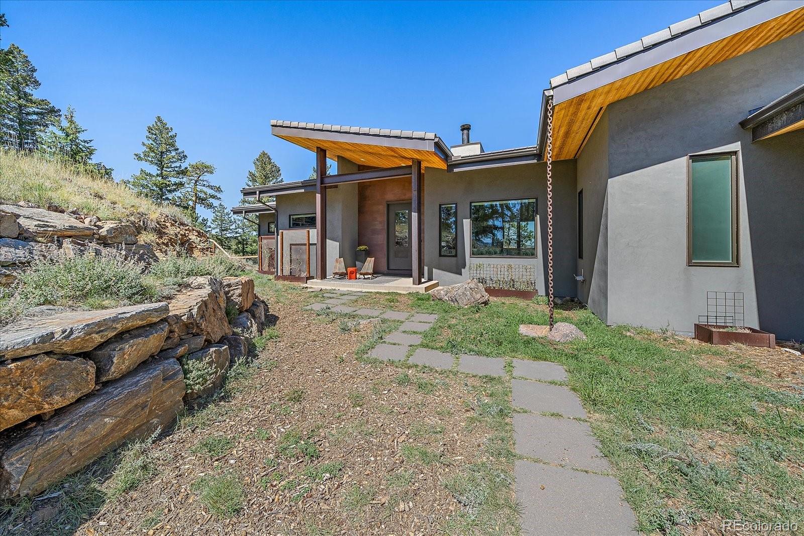 28645 Summit Ranch Dr, Golden, CO 80401