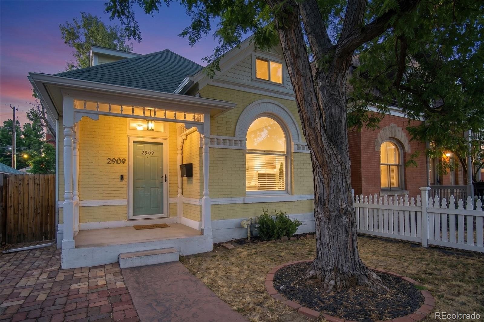 2909 Glenarm Pl, Denver, CO 80205
