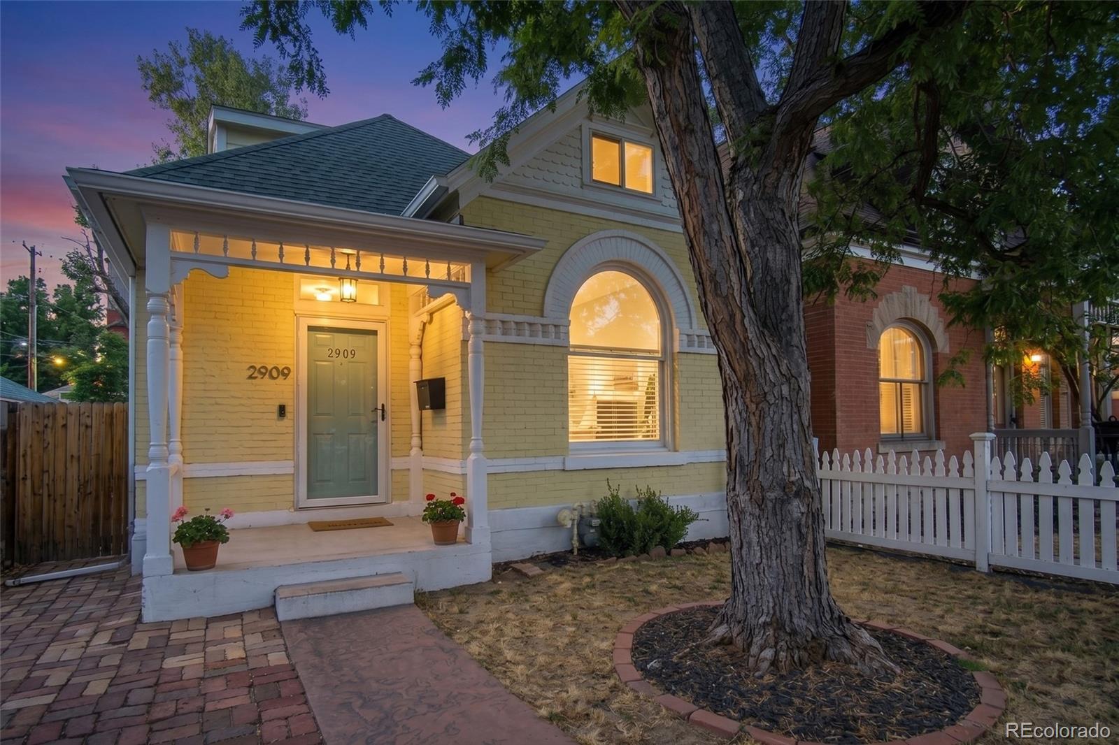 2909 Glenarm Pl, Denver, CO 80205