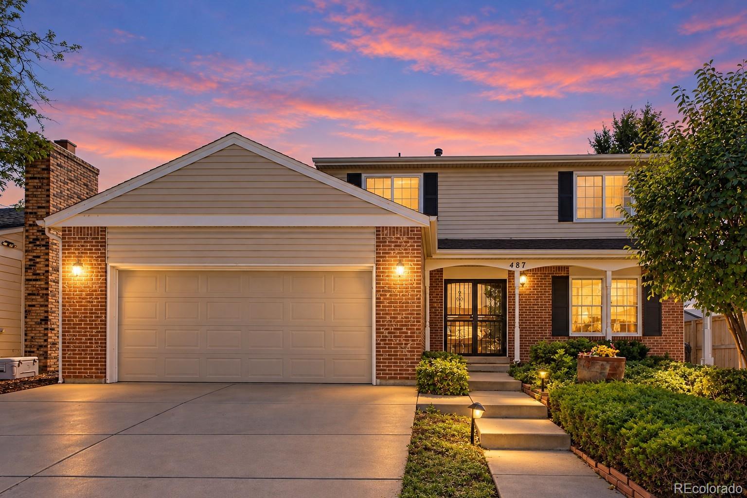 487 S Kingston Cir, Aurora, CO 80012