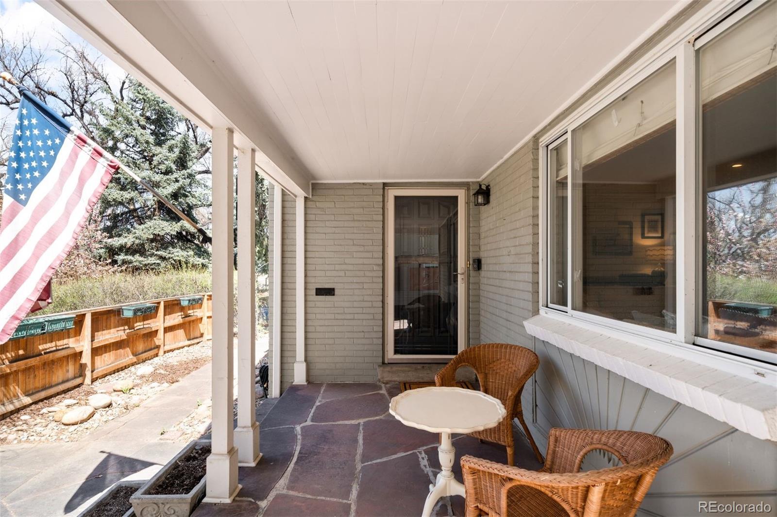 1130 N Monaco Pw, Denver, CO 80220