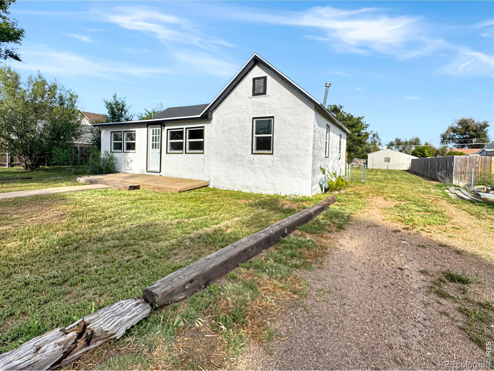 504 N 6th Ave, Sterling, CO 80751