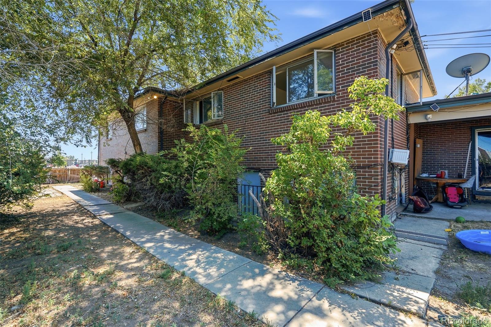 2317 Peoria St, Aurora, CO 80010
