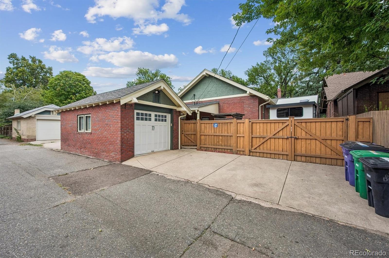 613 Saint Paul St, Denver, CO 80206