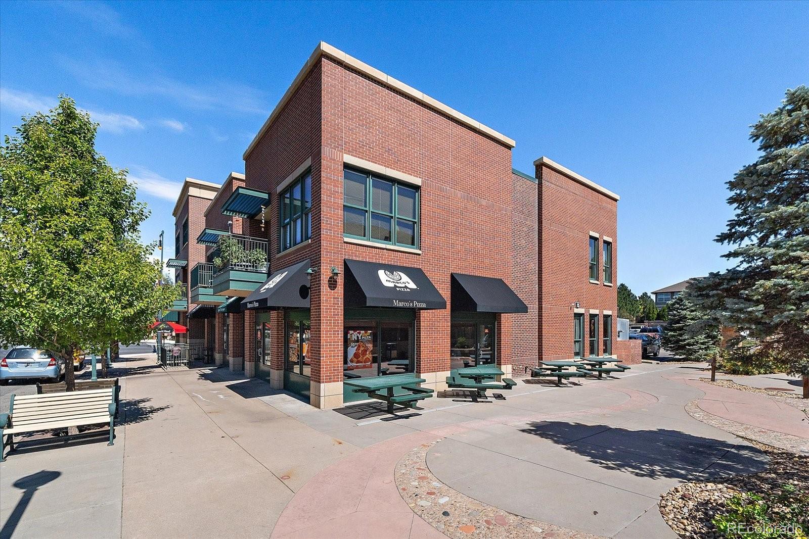 8439 Devinney Ct, Arvada, CO 80005