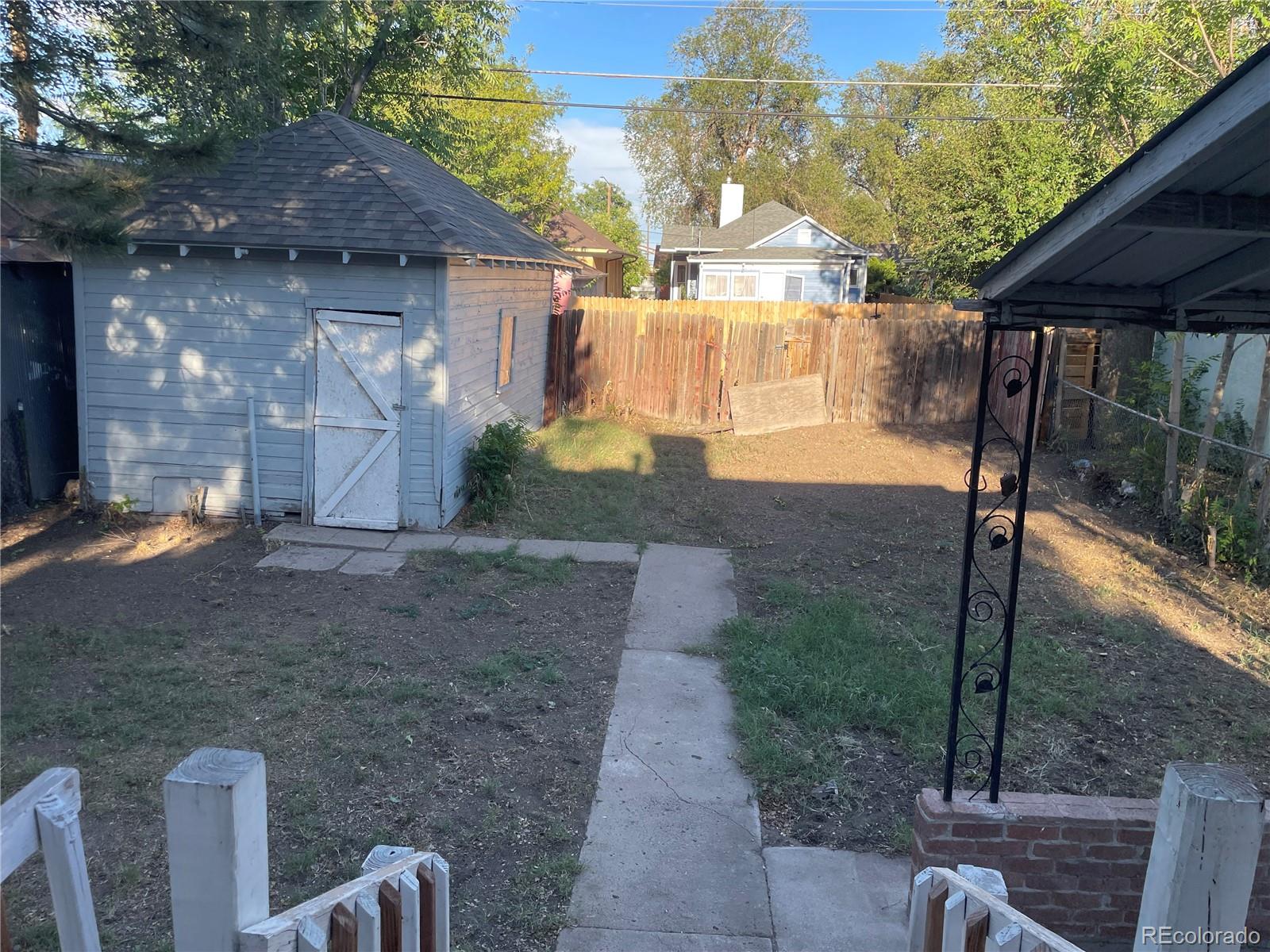 2216 Pine St, Pueblo, CO 81004