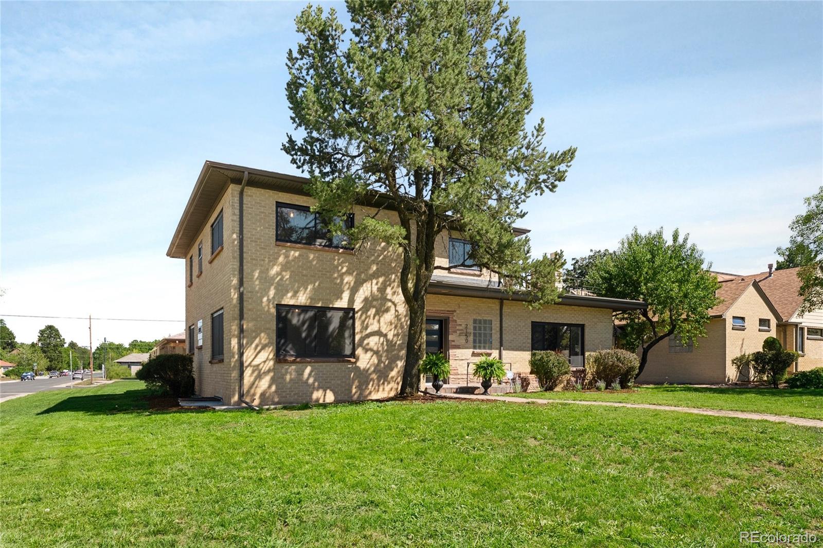 2150 N Monaco Street Pw, Denver, CO 80207
