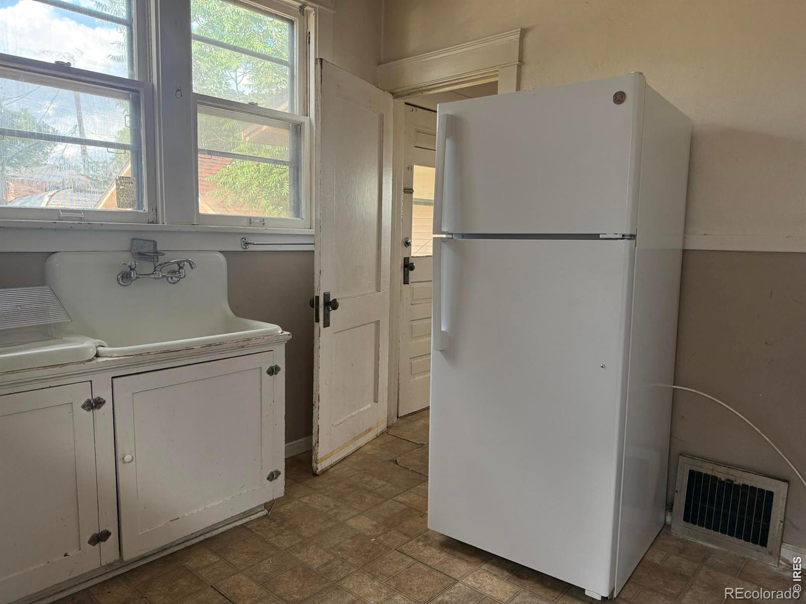 1125 10th St, Greeley, CO 80631