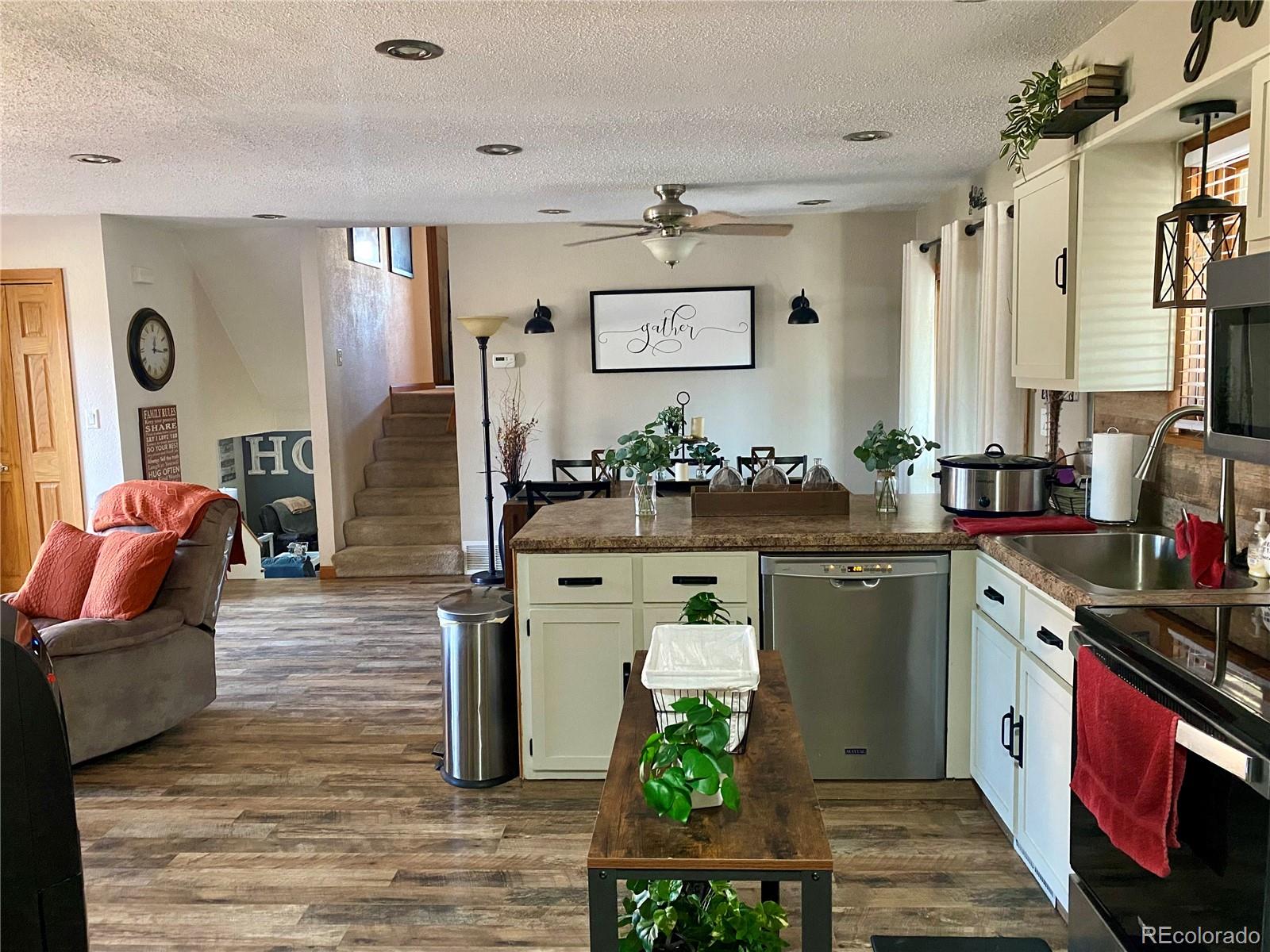 410 4th St, Burlington, CO 80807