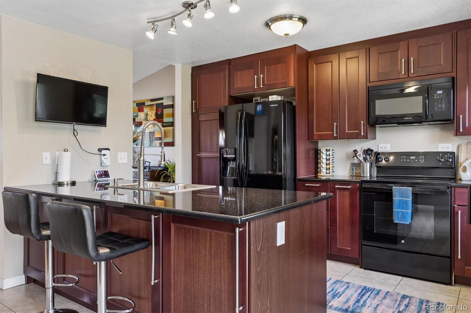 21256 E Powers Cir, Centennial, CO 80015