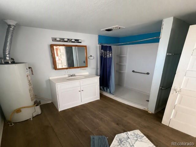 157 Hurt St, Center, CO 81125