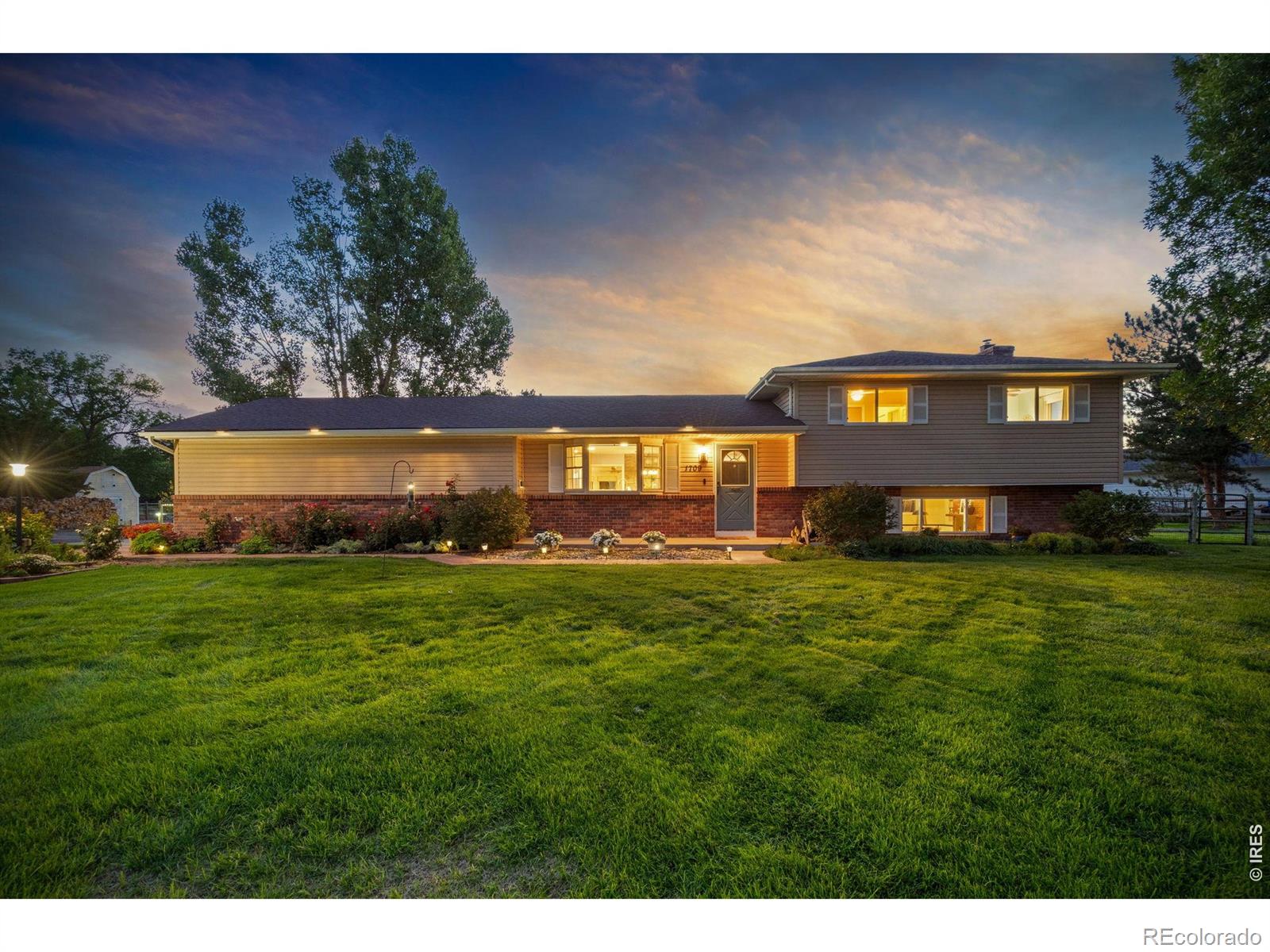 1709 Carriage Ln, Fort Collins, CO 80525