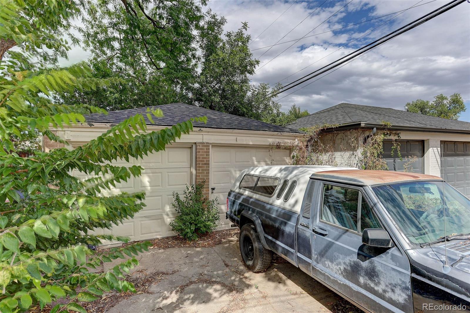 2314 Newport St, Denver, CO 80207