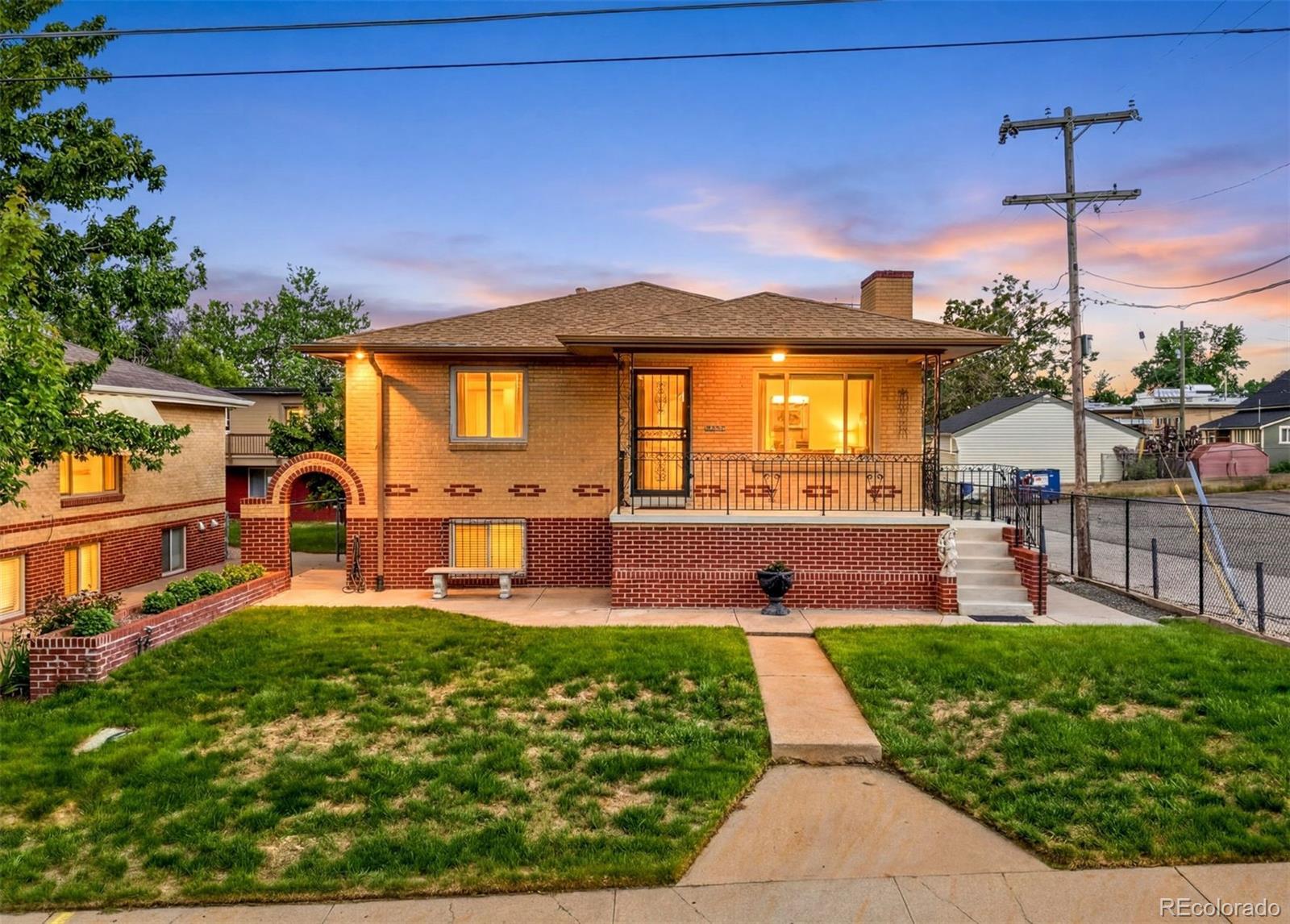 2942 W 42nd Ave, Denver, CO 80211