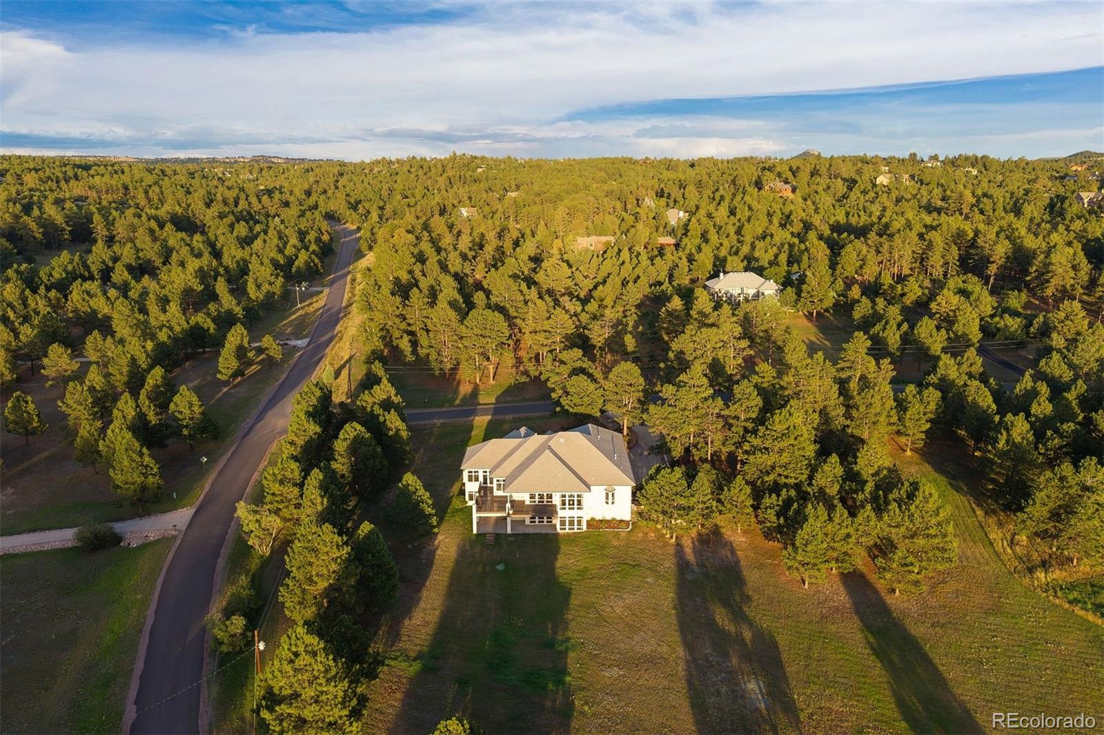 8061 Sugarloaf Rd, Larkspur, CO 80118