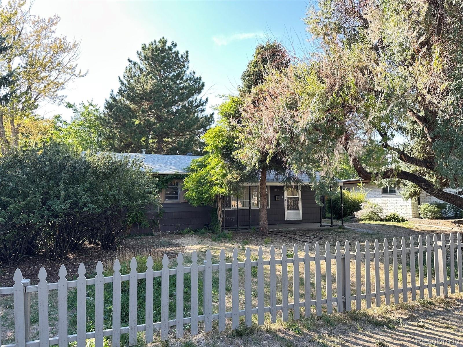 1685 Quay St, Lakewood, CO 80214