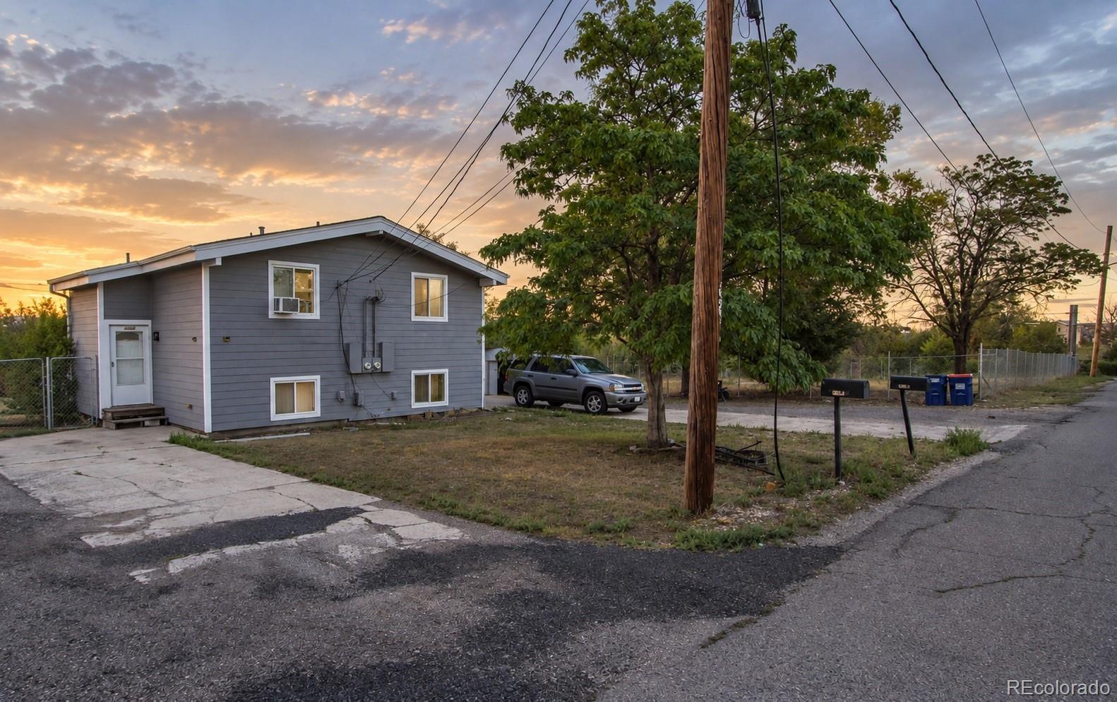 2581 W 66th Pl, Denver, CO 80221