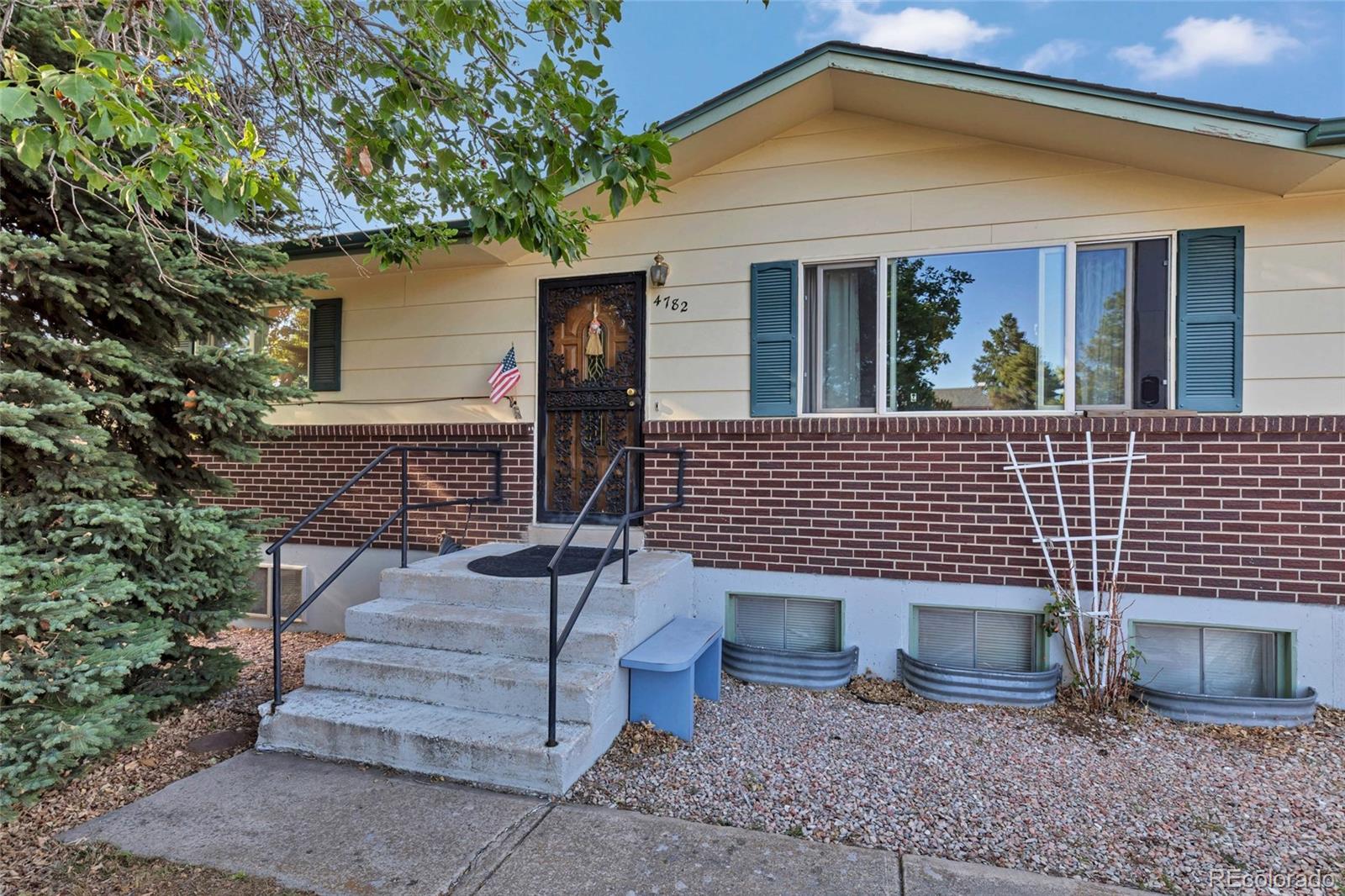 4782 N Gracemoor Cir, Colorado Springs, CO 80917